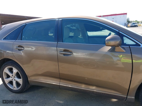2009 Toyota Venza with VIN 4T3BK11A39U005461, listed as a IAAI auction lot 41958361 with 263,480 mi miles. Bid and sale history available at carsss.com. Image 14.