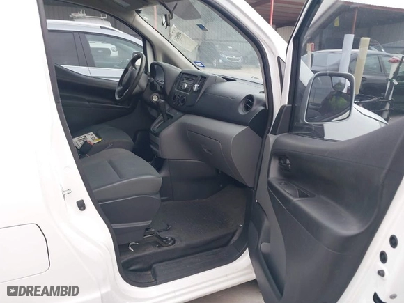 2015 Chevrolet City Express Cargo Van LS with VIN 3N63M0YN2FK700523, listed as a IAAI auction lot 40985351 with 78,209 mi miles. Bid and sale history available at carsss.com. Image 5.
