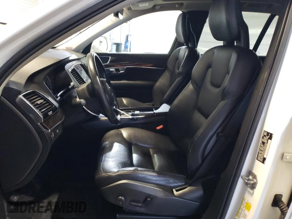 2017 Volvo XC90 Momentum with VIN YV4A22PKXH1122871, listed as a Copart auction lot 45676235 with 90,113 mi miles and Salvage Title. Bid and sale history available at carsss.com. Image 7.