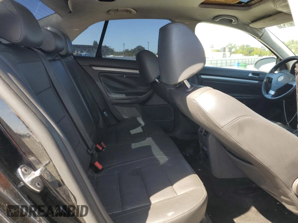 2009 Volkswagen Jetta SE with VIN 3VWRZ71K39M139505, listed as a Copart auction lot 57687645 with 217,149 mi miles and Salvage title. Bid and sale history available at DreamBid. Image 10.