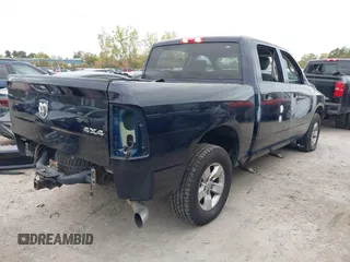 2018 Ram 1500 Express z VIN 1C6RR7KG3JS257506, wystawiony jako IAAI lot #40499292 z przebiegiem 191 174 mil mil oraz . Historia ofert i sprzedaży dostępna na DreamBid. Obrazek 4.