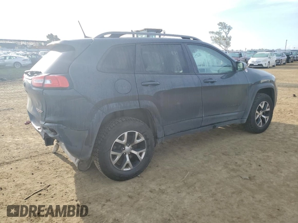 2017 Jeep Cherokee Trailhawk L Plus with VIN 1C4PJMBB1HW518788, listed as a Copart auction lot 49539005 with 237,662 mi miles and Salvage Title. Bid and sale history available at carsss.com. Image 3.