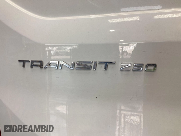 2022 Ford Transit Cargo с VIN 1FTBR1CG6NKA06474, выставлен на аукционе IAAI как лот 42521100 с пробегом 82 772 миль миль и . История ставок и продаж доступна на DreamBid. Изображение 12.