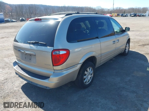 2006 Chrysler Town & Country Touring with VIN 2A8GP54L06R727898, listed as a IAAI auction lot 41893586 with 119,296 mi miles and . Bid and sale history available at DreamBid. Image 4.
