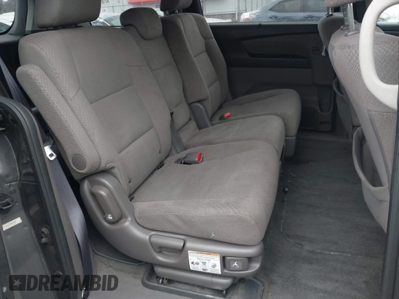 2017 Honda Odyssey SE with VIN 5FNRL5H34HB009081, listed as a IAAI auction lot 41701429 with 72,131 mi miles and . Bid and sale history available at carsss.com. Image 8.