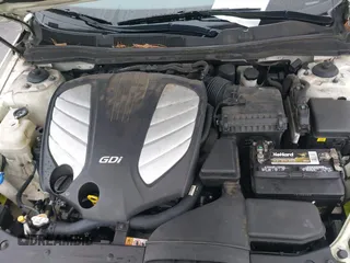 2014 Kia Cadenza Premium with VIN KNALN4D73E5142203, listed as a IAAI auction lot 41556395 with 176,093 mi miles. Bid and sale history available at carsss.com. Image 10.