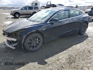 2019 Tesla Model 3 Long Range with VIN 5YJ3E1EB3KF208747, listed as a Copart auction lot 47947305 with 126,516 mi miles and Salvage Title. Bid and sale history available at carsss.com. Image 1.