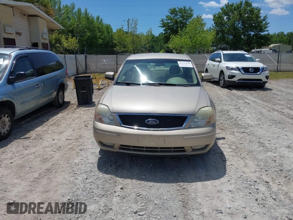 2005 Ford Five Hundred SEL с VIN 1FAFP24185G153007, выставлен на аукционе IAAI как лот 42141540 с пробегом 141 559 миль миль и . История ставок и продаж доступна на DreamBid. Изображение 6.