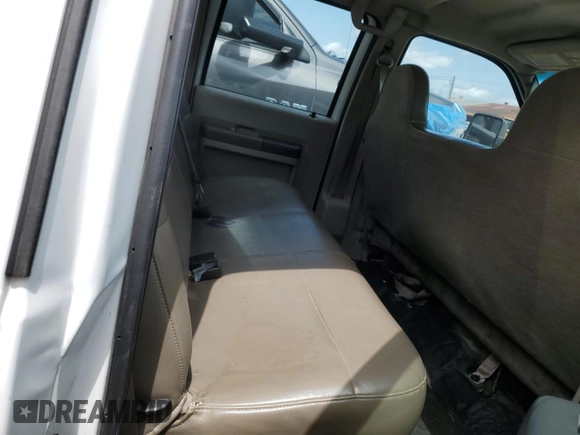 2008 Ford F-350 XL z VIN 1FTWW31R78EA62095, wystawiony jako Copart lot #56411635 z przebiegiem 107 404 mil mil oraz Szkoda całkowita • Salvage title. Historia ofert i sprzedaży dostępna na DreamBid. Obrazek 10.