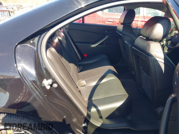 2005 Pontiac G6 GT with VIN 1G2ZH548154165427, listed as a IAAI auction lot 41650622 with 149,187 mi miles. Bid and sale history available at carsss.com. Image 8.