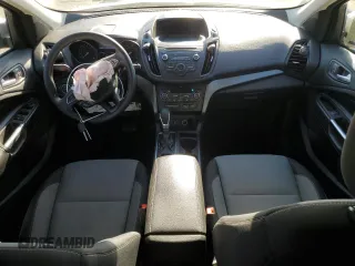 2018 Ford Escape SE z VIN 1FMCU9G96JUB49271, wystawiony jako Copart lot #50553205 z przebiegiem 91 123 mil mil oraz Szkoda całkowita • Salvage title. Historia ofert i sprzedaży dostępna na DreamBid. Obrazek 8.