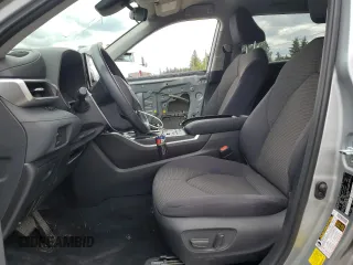 2021 Toyota Highlander L с VIN 5TDBZRBH4MS536328, выставлен на аукционе Copart как лот 61463315 с пробегом 47 798 миль миль и Списание • Salvage title. История ставок и продаж доступна на DreamBid. Изображение 7.