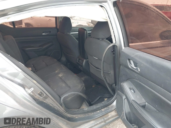 2019 Nissan Altima SV z VIN 1N4BL4DV5KC134538, wystawiony jako IAAI lot #41298974 z przebiegiem 110 193 mil mil oraz . Historia ofert i sprzedaży dostępna na DreamBid. Obrazek 8.