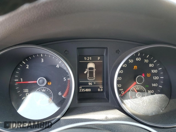 2013 Volkswagen Jetta TDI w/Sunroof & Nav with VIN 3VWPL7AJ3DM688971, listed as a Copart auction lot 62881485 with 235,480 mi miles and Clean title. Bid and sale history available at DreamBid. Image 9.