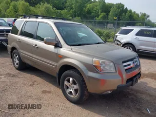 2008 Honda Pilot EX-L with VIN 5FNYF18508B041958, listed as a IAAI auction lot 42500007 with 151,640 mi miles and . Bid and sale history available at DreamBid. Image 1.