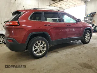 2016 Jeep Cherokee Latitude with VIN 1C4PJMCS9GW256046, listed as a Copart auction lot 68411724 with 87,190 mi miles and Salvage Title. Bid and sale history available at carsss.com. Image 3.