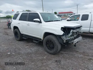 2018 Toyota 4Runner SR5 с VIN JTEZU5JR8J5187543, выставлен на аукционе IAAI как лот 42247276 с пробегом 101 405 миль миль и . История ставок и продаж доступна на DreamBid. Изображение 1.