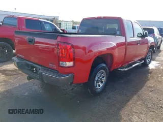 2007 GMC Sierra 1500 SLE1 with VIN 2GTEC19C671592633, listed as a IAAI auction lot 42030570 with 183,121 mi miles and . Bid and sale history available at DreamBid. Image 4.