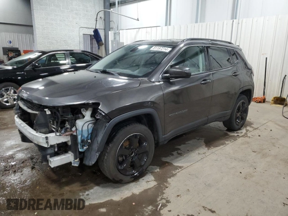 2019 Jeep Compass Altitude with VIN 3C4NJDBB9KT659774, listed as a Copart auction lot 81197214 with 135,196 mi miles and Non repairable. Bid and sale history available at DreamBid. Image 1.