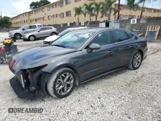 2023 Hyundai Sonata SEL z VIN KMHL64JA4PA322263, wystawiony jako Copart lot #55562385 z przebiegiem 32 979 mil mil oraz Nie do naprawy • Non repairable. Historia ofert i sprzedaży dostępna na DreamBid. Obrazek 1.