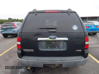 2006 Ford Explorer XLT z VIN 1FMEU73E56UB30587, wystawiony jako IAAI lot #42337673 z przebiegiem 270 322 mil mil oraz . Historia ofert i sprzedaży dostępna na DreamBid. Obrazek 14.