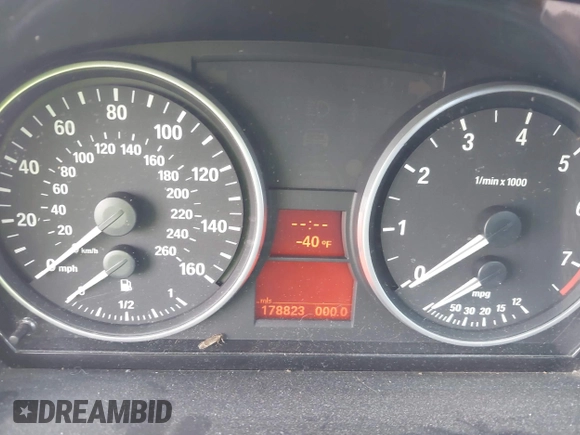 2007 BMW 3 Series 328i with VIN WBAVC53587FZ76498, listed as a IAAI auction lot 42110897 with 178,823 mi miles and . Bid and sale history available at carsss.com. Image 7.