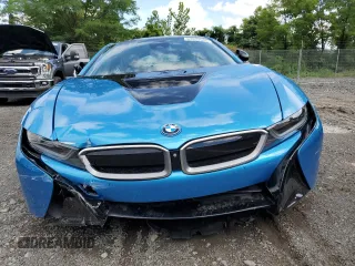 2015 BMW i8 z VIN WBY2Z2C55FV391061, wystawiony jako Copart lot #67933554 z przebiegiem 28 047 mil mil oraz Szkoda całkowita • Salvage title. Historia ofert i sprzedaży dostępna na DreamBid. Obrazek 5.