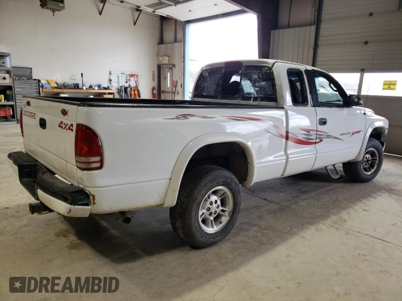 1998 Dodge Dakota SLT with VIN 1B7GG22X1WS732201, listed as a Copart auction lot 53292865 with 212,198 mi miles and Salvage Title. Bid and sale history available at carsss.com. Image 3.
