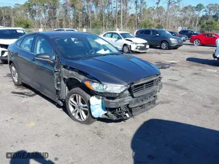 2018 Ford Fusion SE with VIN 3FA6P0HD3JR162709, listed as a IAAI auction lot 40989758 with 75,966 mi miles. Bid and sale history available at carsss.com. Image 1.