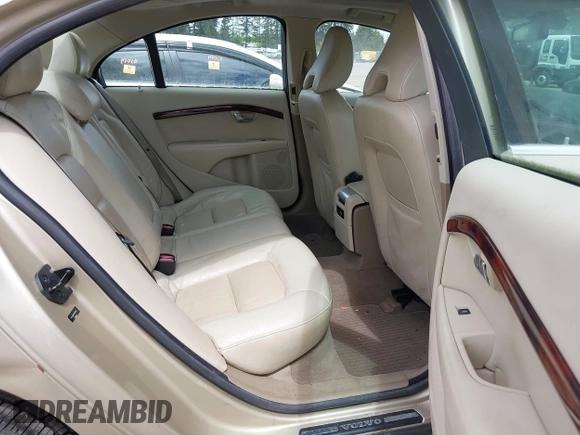 2007 Volvo S80 I6 z VIN YV1AS982871016440, wystawiony jako IAAI lot #42218817 z przebiegiem 96 462 mil mil oraz . Historia ofert i sprzedaży dostępna na DreamBid. Obrazek 8.