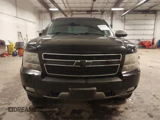 2008 Chevrolet Avalanche LS with VIN 3GNFK12378G169464, listed as a IAAI auction lot 41371639 with 246,490 mi miles and . Bid and sale history available at DreamBid. Image 13.