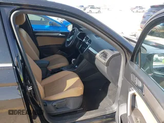 2024 Volkswagen Tiguan SE with VIN 3VV3B7AX5RM027024, listed as a IAAI auction lot 41801265 with 8,101 mi miles and . Bid and sale history available at DreamBid. Image 5.