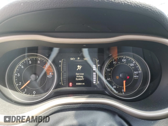 2017 Jeep Cherokee Latitude z VIN 1C4PJMCS8HW589873, wystawiony jako Copart lot #65951275 z przebiegiem 90 864 mil mil oraz Szkoda całkowita • Salvage title. Historia ofert i sprzedaży dostępna na DreamBid. Obrazek 9.