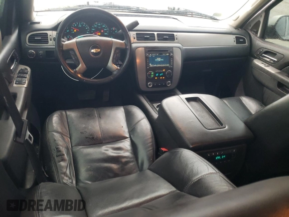 2011 Chevrolet Tahoe LT z VIN 1GNSCBE06BR350033, wystawiony jako Copart lot #88861575 z przebiegiem 171 373 mil mil oraz Szkoda całkowita • Salvage title. Historia ofert i sprzedaży dostępna na DreamBid. Obrazek 8.