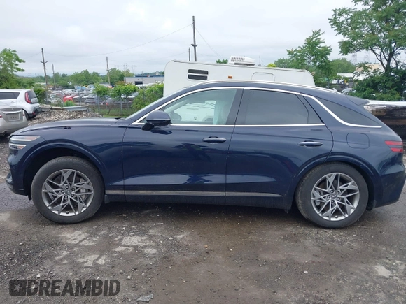 2023 Genesis GV70 2.5T with VIN KMUMADTB7PU130120, listed as a IAAI auction lot 42460466 with 25,802 mi miles and . Bid and sale history available at DreamBid. Image 13.