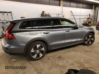 2020 Volvo V60 z VIN YV4102WK1L1035022, wystawiony jako Copart lot #59214433 z przebiegiem 41 211 mil mil oraz . Historia ofert i sprzedaży dostępna na DreamBid. Obrazek 3.