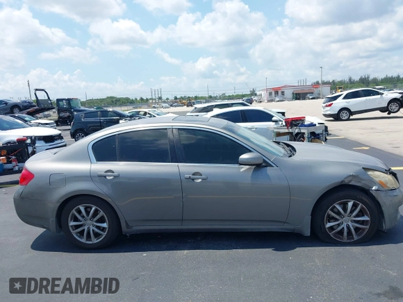 2008 Infiniti G35 Journey z VIN JNKBV61EX8M203780, wystawiony jako IAAI lot #42348361 z przebiegiem 182 858 mil mil oraz . Historia ofert i sprzedaży dostępna na DreamBid. Obrazek 13.