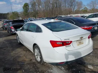 2018 Chevrolet Malibu LT with VIN 1G1ZD5ST4JF136445, listed as a IAAI auction lot 41555413 with 283,805 mi miles. Bid and sale history available at carsss.com. Image 3.