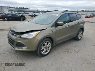 2013 Ford Escape SE with VIN 1FMCU0GX2DUB80872, listed as a Copart auction lot 85800144 with 98,304 mi miles and Salvage Title. Bid and sale history available at DreamBid. Image 1.