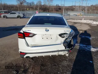 2020 Nissan Altima Platinum with VIN 1N4BL4FV3LN304396, listed as a IAAI auction lot 41441448 with 105,664 mi miles and . Bid and sale history available at carsss.com. Image 16.