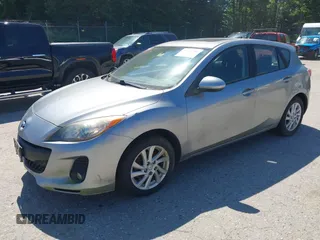 2012 Mazda 3 i Touring z VIN JM1BL1L88C1684205, wystawiony jako IAAI lot #42637204 z przebiegiem 144 766 mil mil oraz . Historia ofert i sprzedaży dostępna na DreamBid. Obrazek 2.
