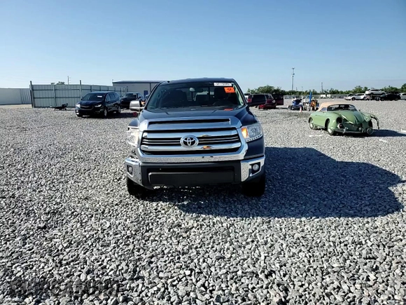 2016 Toyota Tundra SR5 z VIN 5TFRY5F16GX209953, wystawiony jako Copart lot #52770495 z przebiegiem 80 907 mil mil oraz Szkoda całkowita • Salvage title. Historia ofert i sprzedaży dostępna na DreamBid. Obrazek 13.