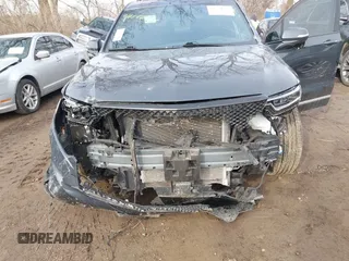 2021 Cadillac XT6 AWD Sport with VIN 1GYKPHRS9MZ104411, listed as a IAAI auction lot 41550524 with 32,140 mi miles. Bid and sale history available at carsss.com. Image 6.