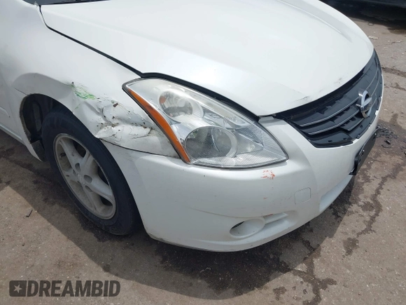 2012 Nissan Altima S z VIN 1N4AL2AP4CN533713, wystawiony jako IAAI lot #42387384 z przebiegiem 229 745 mil mil oraz . Historia ofert i sprzedaży dostępna na DreamBid. Obrazek 6.
