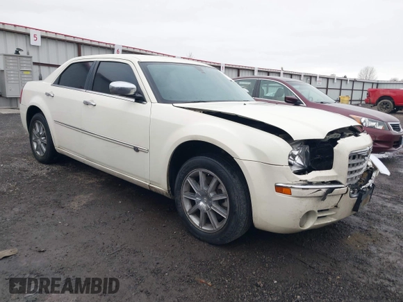 2008 Chrysler 300 C with VIN 2C3KK63H38H267569, listed as a IAAI auction lot 41301785 with 130,703 mi miles and . Bid and sale history available at carsss.com. Image 1.