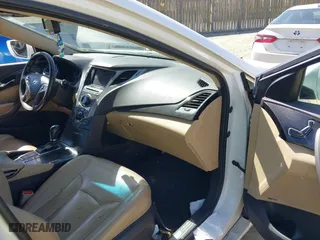 2013 Hyundai Azera with VIN KMHFH4JG9DA330074, listed as a IAAI auction lot 41975579 with 1 mi miles. Bid and sale history available at carsss.com. Image 5.