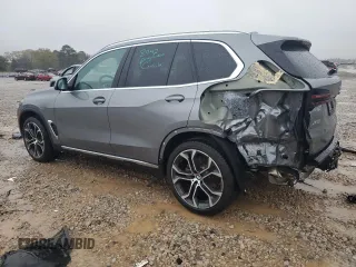 2024 BMW X5 sDrive40i z VIN 5UX13EU09R9S65574, wystawiony jako Copart lot #50068745 z przebiegiem 27 083 mil mil oraz Szkoda całkowita • Salvage title. Historia ofert i sprzedaży dostępna na DreamBid. Obrazek 2.