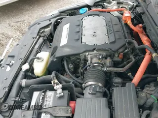 2005 Honda Accord with VIN JHMCN36525C007118, listed as a IAAI auction lot 42318135 with 111,202 mi miles and . Bid and sale history available at DreamBid. Image 19.