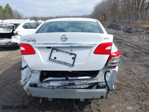 2019 Nissan Sentra SR with VIN 3N1AB7AP3KY380708, listed as a IAAI auction lot 41846673 with 35,440 mi miles. Bid and sale history available at carsss.com. Image 16.