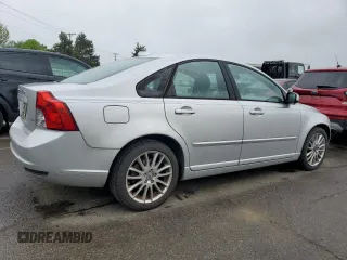 2009 Volvo S40 2.4L with VIN YV1MS382592447793, listed as a Copart auction lot 54579445 with 63,031 mi miles and Clean Title. Bid and sale history available at carsss.com. Image 3.